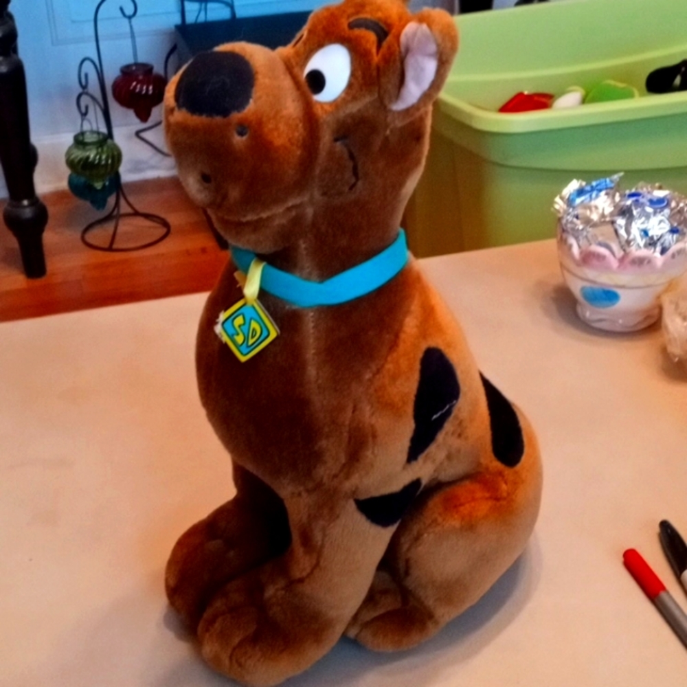 Scooby Doo electronic stuff animal